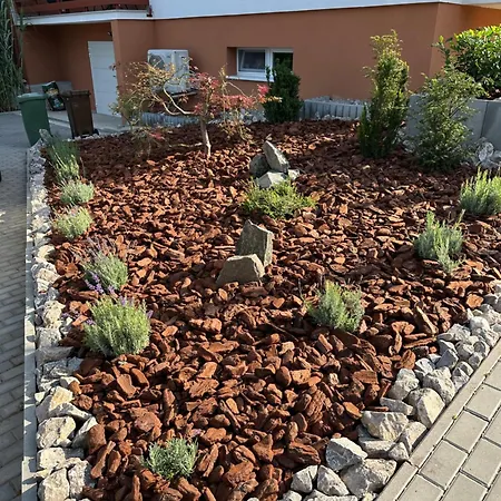 Garden * Kralovsky Chlmec